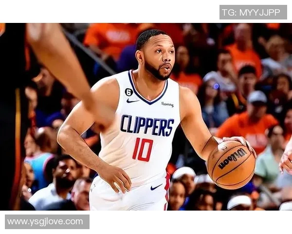 快船签下老将杨连线,实力再添一层 快船签下老将杨连线,实力再添一层